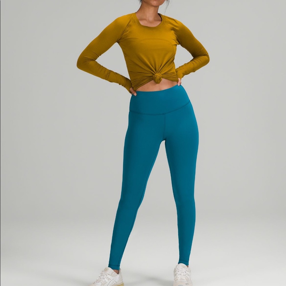 NWOT Lululemon Capri Blue Wunder Train 28”